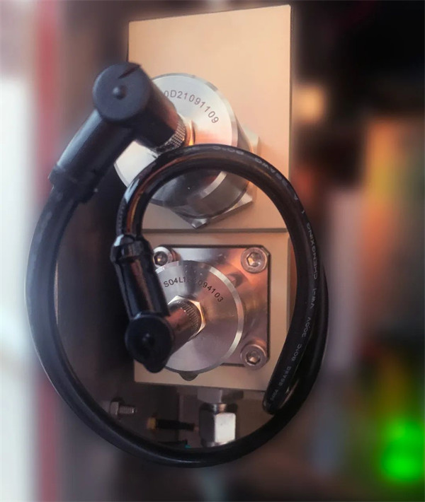 油液潤(rùn)滑在線監(jiān)測(cè)系統(tǒng)